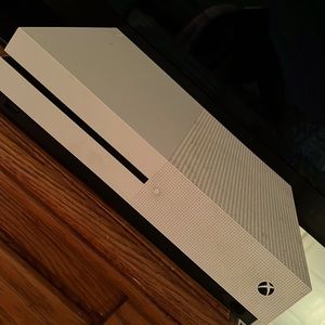 Xbox One S